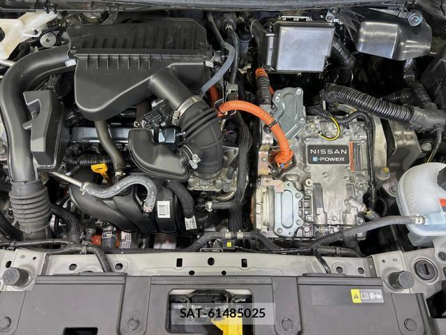 Nissan AURA 2024-10 8730922-17