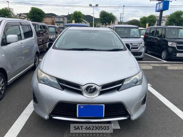 Toyota AURIS 2012-11 8727345-0