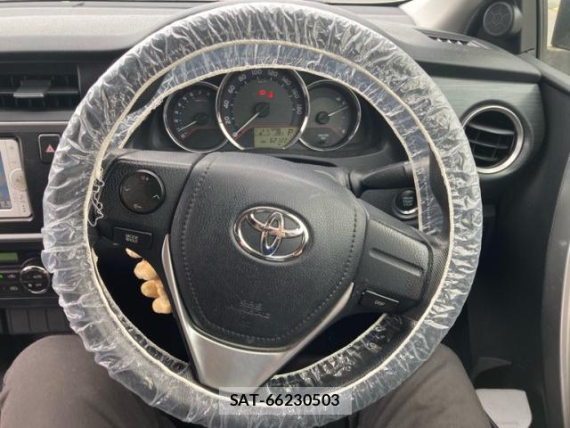 Toyota AURIS 2012-11 8727345-10