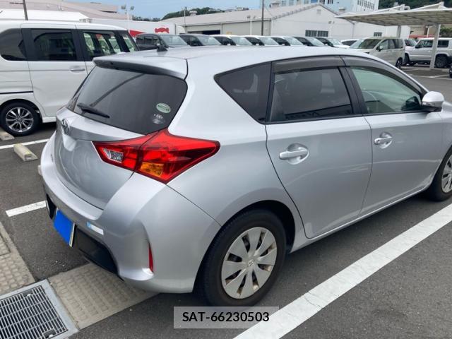 Toyota AURIS 2012-11 8727345-6