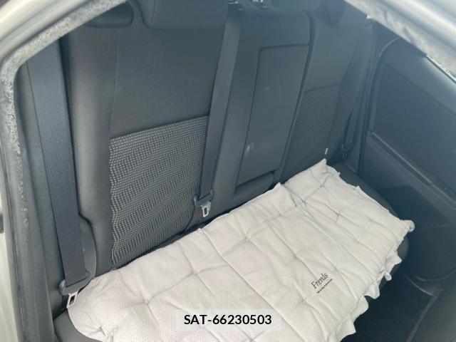 Toyota AURIS 2012-11 8727345-8