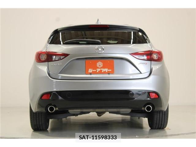 Mazda AXELA SPORT 2015-05 8726021-10