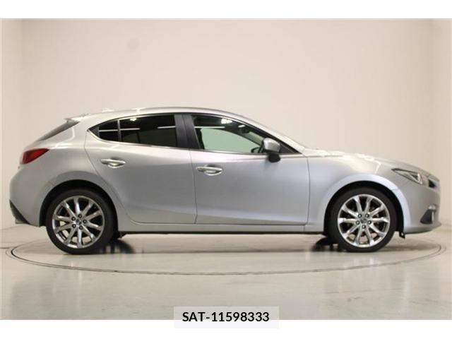 Mazda AXELA SPORT 2015-05 8726021-12