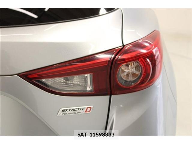 Mazda AXELA SPORT 2015-05 8726021-17