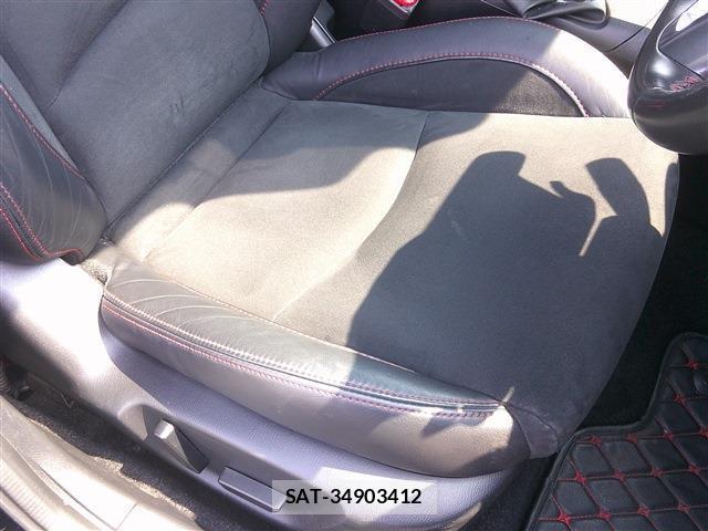 Mazda AXELA SPORT 2016-01 8726968-14