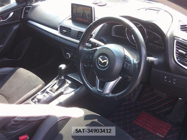 Mazda AXELA SPORT 2016-01 8726968-17