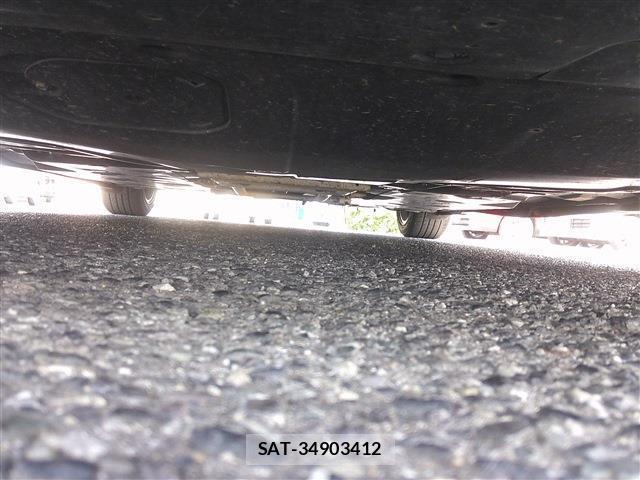 Mazda AXELA SPORT 2016-01 8726968-8