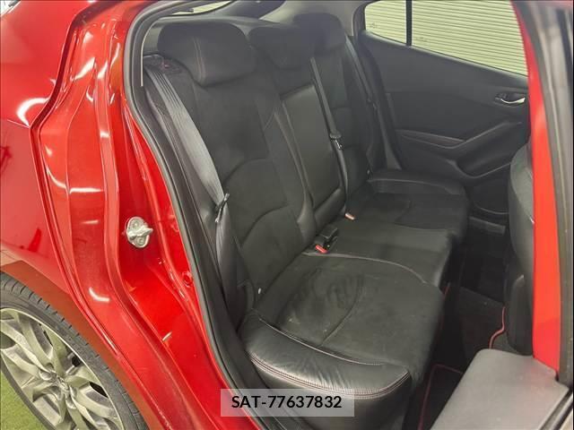 Mazda AXELA SPORT 2014-09 8727721-11