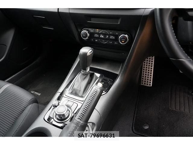 Mazda AXELA SPORT 2016-09 8730559-11