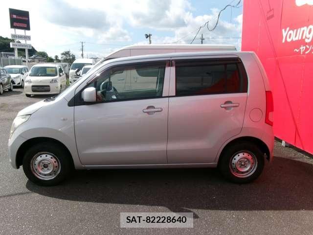 Mazda AZ-WAGON 2010-11 8731439-18