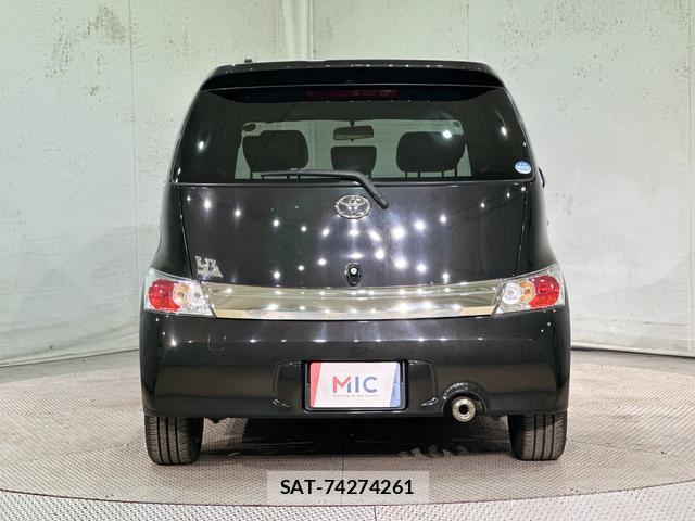 Toyota BB 2016-01 8731432-15