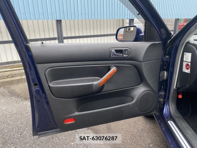 VolksWagen BORA 2003-07 8728304-19