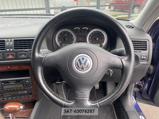 VolksWagen BORA 2003-07 8728304-4