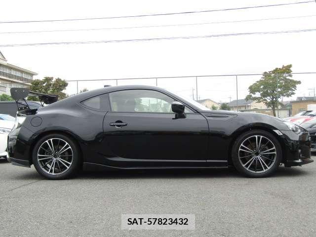 Subaru BRZ 2015-12 8731156-11