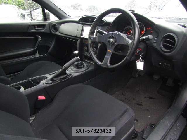 Subaru BRZ 2015-12 8731156-2