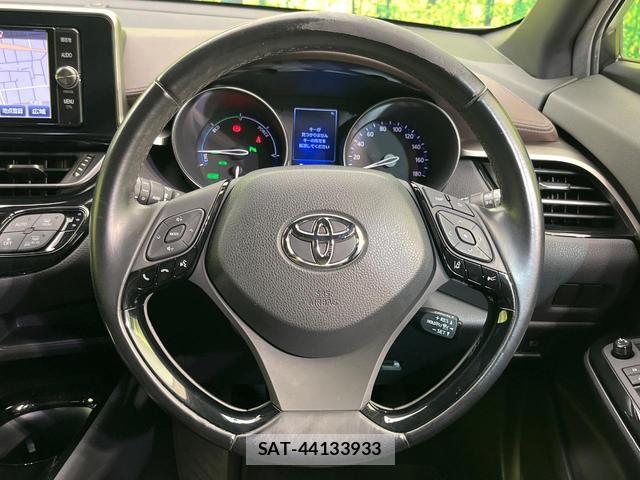 Toyota C-HR 2017-09 8725879-11