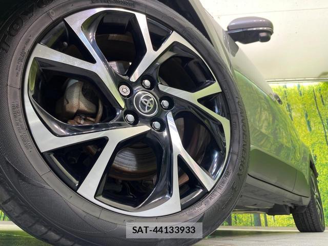 Toyota C-HR 2017-09 8725879-12