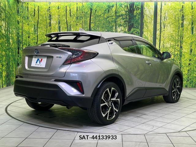Toyota C-HR 2017-09 8725879-17