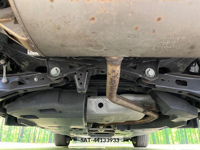 Toyota C-HR 2017-09 8725879-19