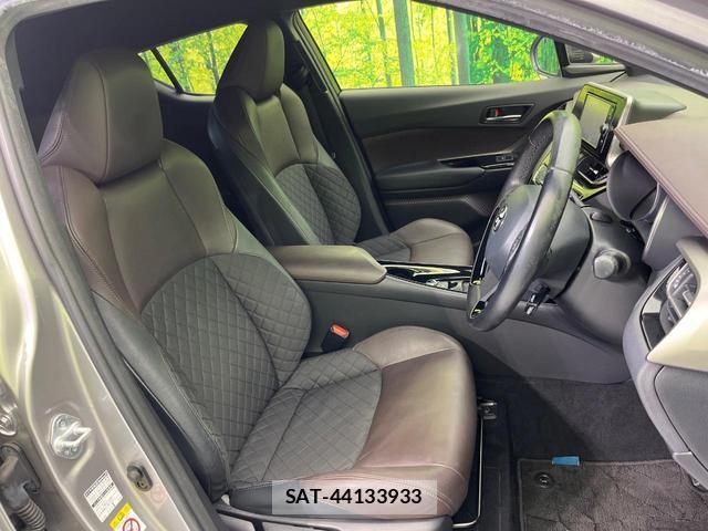 Toyota C-HR 2017-09 8725879-8