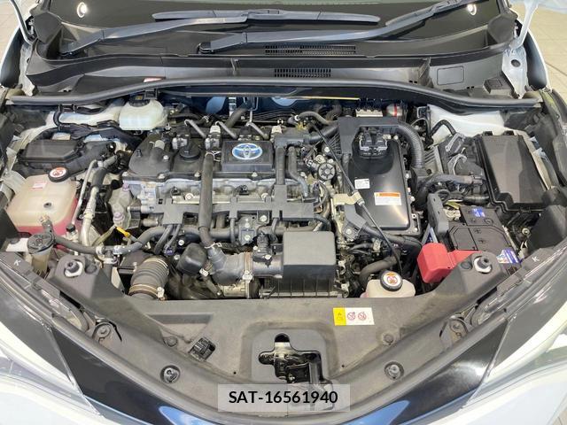 Toyota C-HR 2020-01 8727608-17