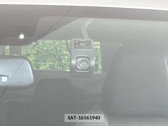 Toyota C-HR 2020-01 8727608-5
