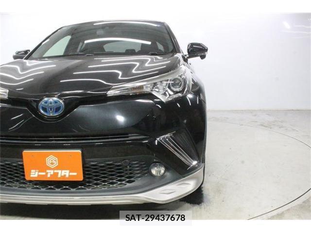 Toyota C-HR 2017-06 8727913-12