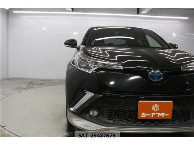 Toyota C-HR 2017-06 8727913-9