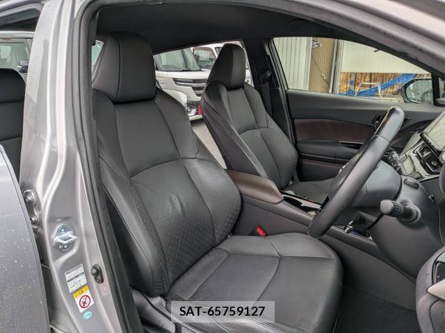 Toyota C-HR 2017-04 8728753-10
