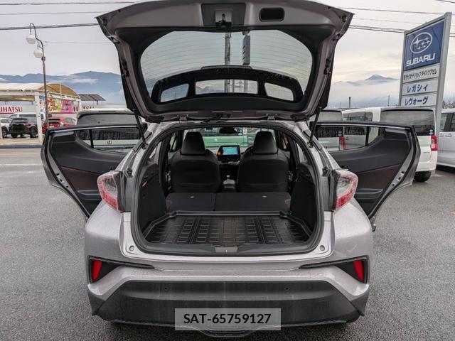 Toyota C-HR 2017-04 8728753-11
