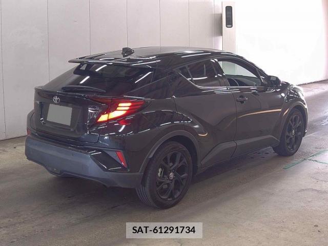 Toyota C-HR 2023-06 8729345-1