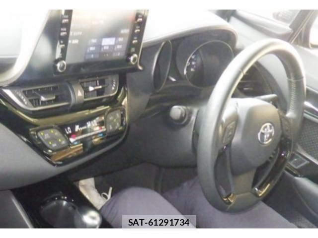 Toyota C-HR 2023-06 8729345-2