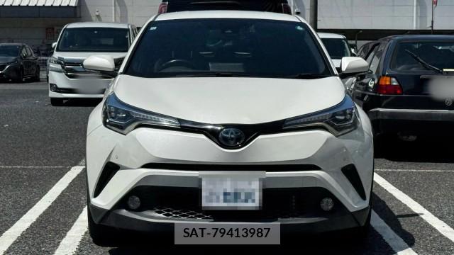 Toyota C-HR 2017-12 8729585-8