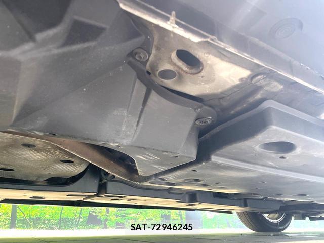 Toyota C-HR 2017-03 8729693-18
