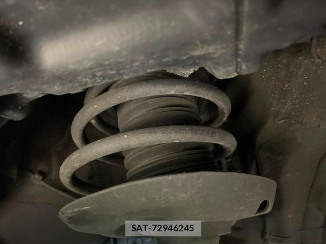 Toyota C-HR 2017-03 8729693-19