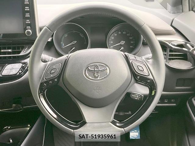 Toyota C-HR 2020-07 8730493-10