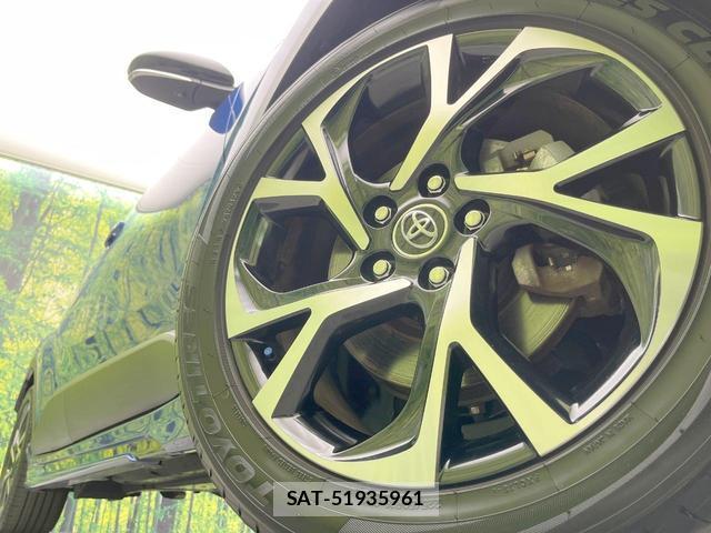 Toyota C-HR 2020-07 8730493-12