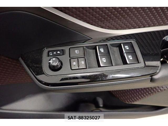Toyota C-HR 2017-08 8730770-14