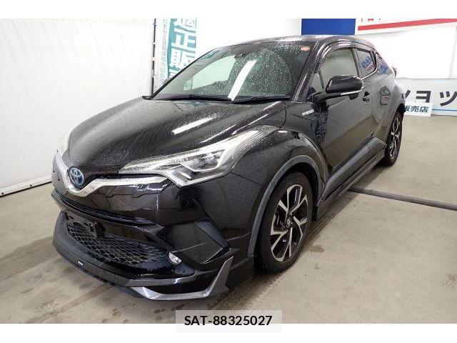 Toyota C-HR 2017-08 8730770-3