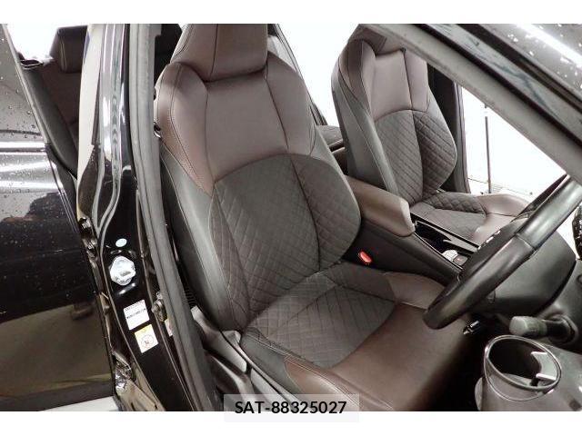 Toyota C-HR 2017-08 8730770-5