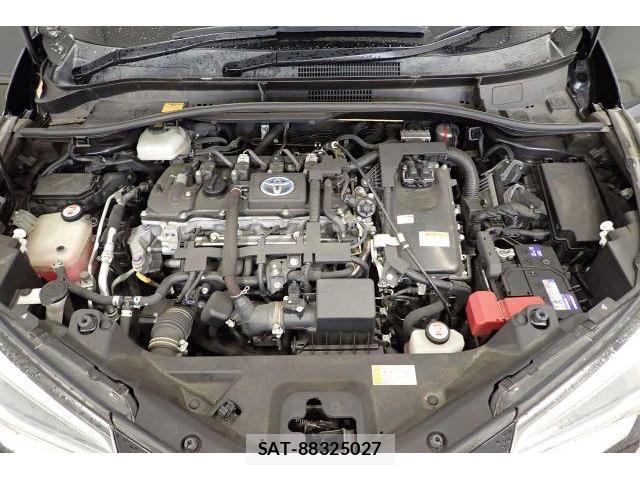 Toyota C-HR 2017-08 8730770-7