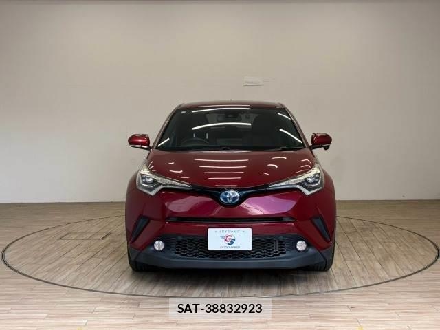 Toyota C-HR 2017-03 8731367-14