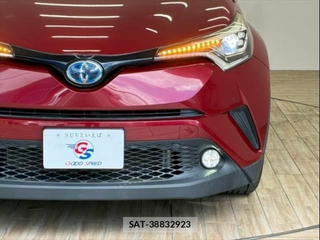 Toyota C-HR 2017-03 8731367-19