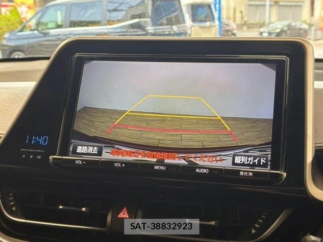 Toyota C-HR 2017-03 8731367-3