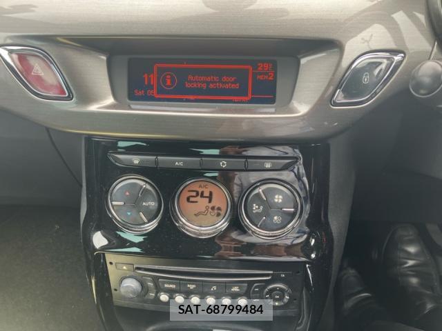 Citroen C3 2012-06 8727365-9