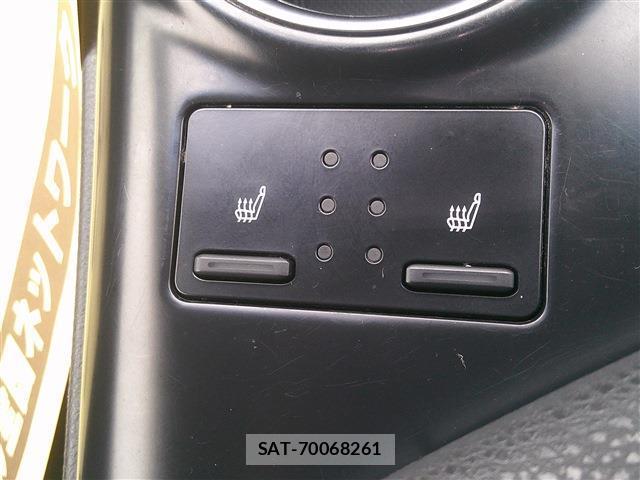 Toyota CAMRY 2019-02 8726974-15