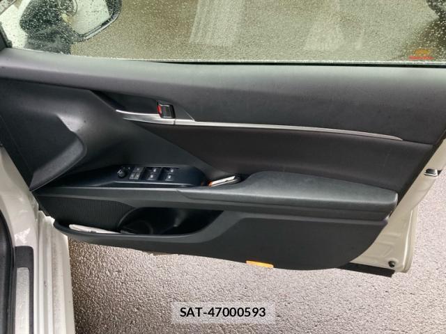 Toyota CAMRY 2017-12 8727352-12