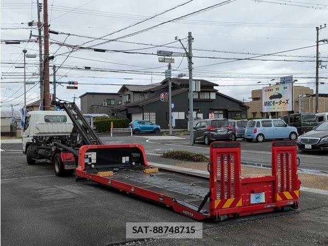 MITSUBISHI FUSO CANTER 2018-05 8726164-1