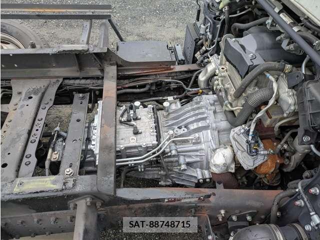 MITSUBISHI FUSO CANTER 2018-05 8726164-11