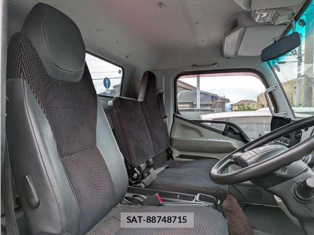 MITSUBISHI FUSO CANTER 2018-05 8726164-19